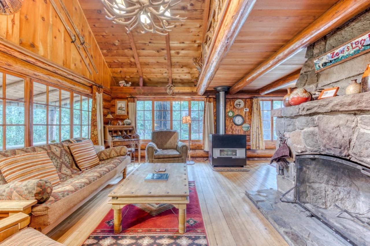 Zoe'S Log Cabin Welches Exterior foto